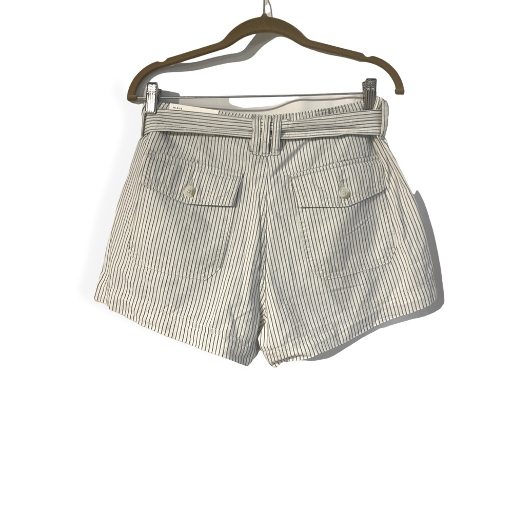 American Eagle, high rise white shorts with blue stripes, size 6